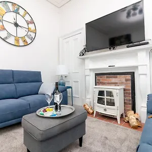 Bridgeview Apartment